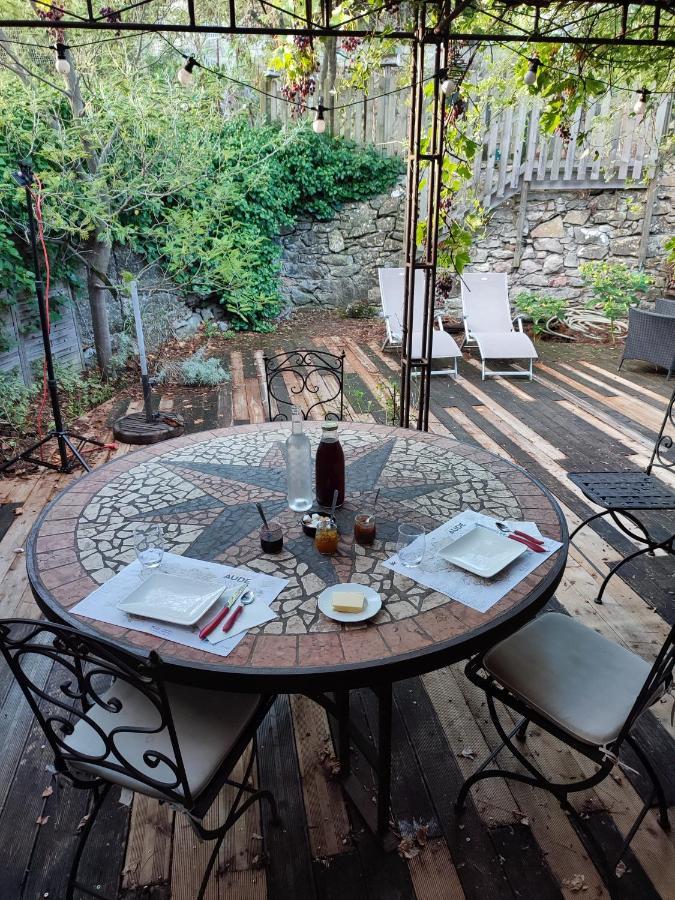 Couette-café Domaine Les Cascades
